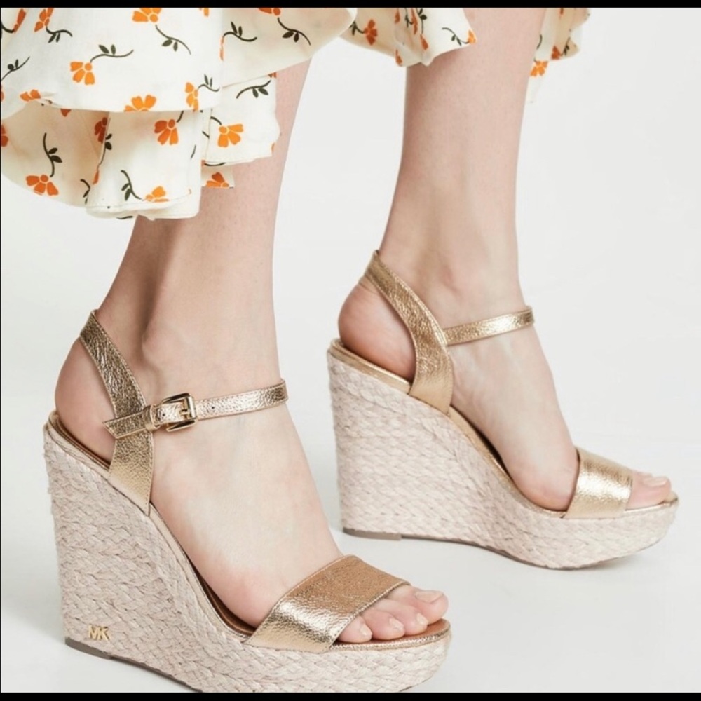 Michael Kors Jill Gold Wedges Size 5.5